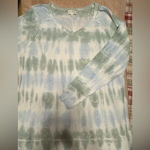 Wonderly Pastel Tie-Dye V-Neck Sweater in Sage & Pale Blue